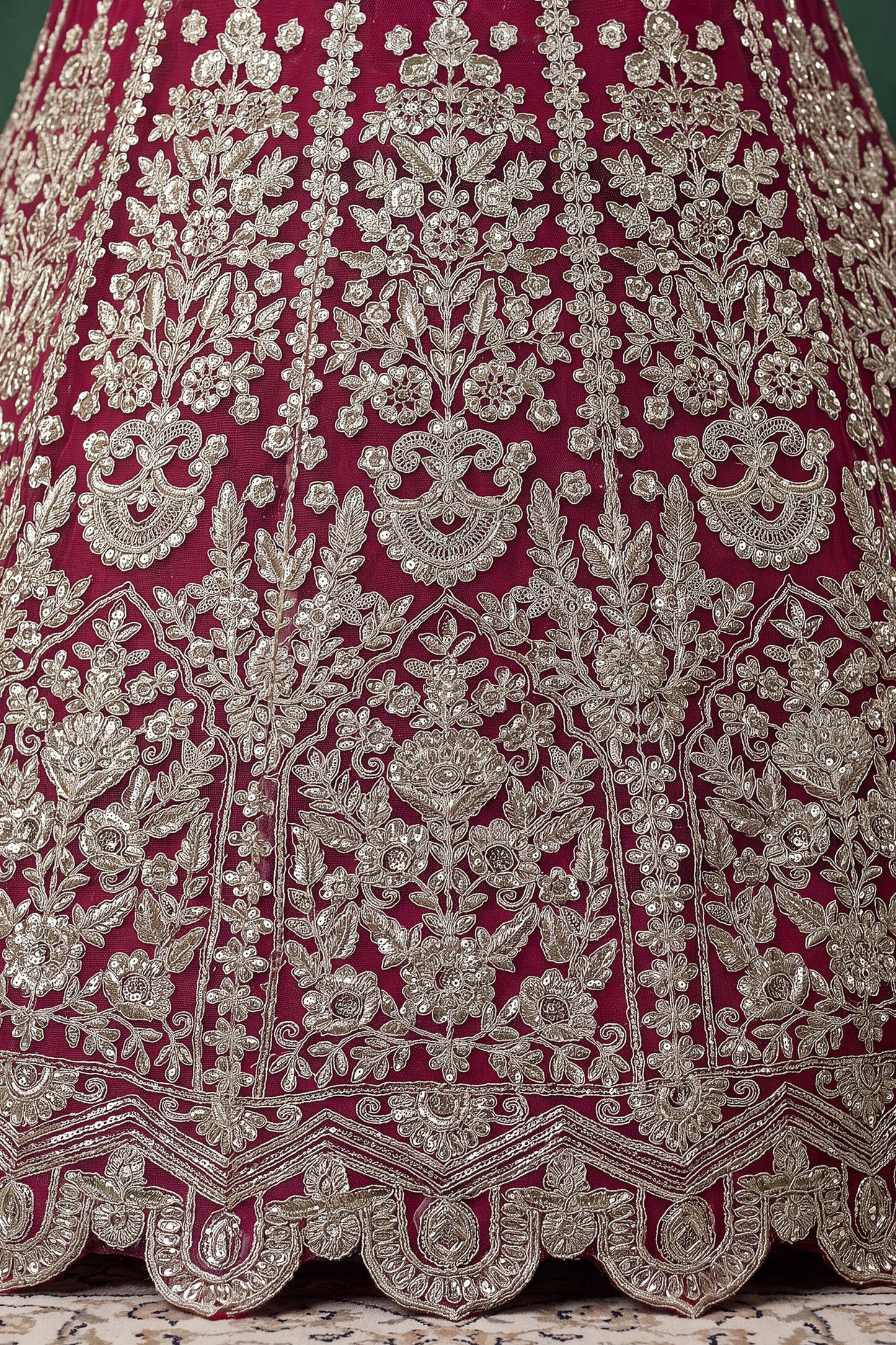 Embroidery detail on the pink lehenga choli for wedding wear