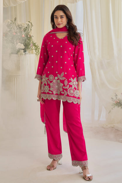 Fabric texture of chinon silk salwar kameez