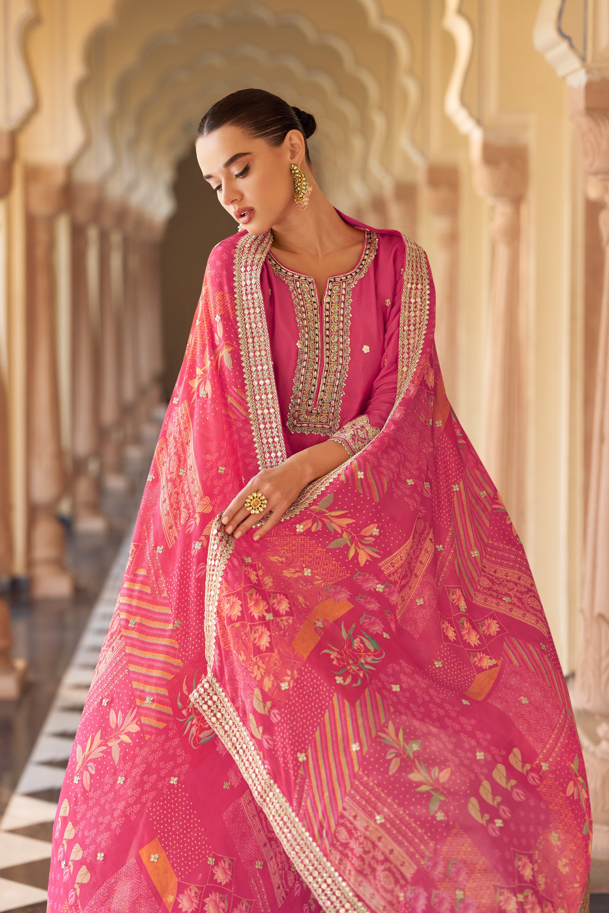 Fabric texture of silk chinon pink suit