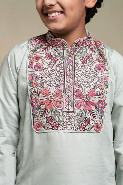 Stylish kurta with thread and sequence embroidered work