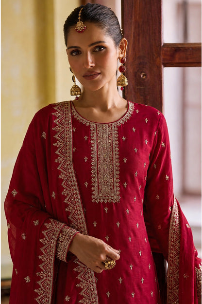 Red Salwar Kameez for reception occasion styling