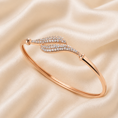 delicate bracelet with pavé style clear stones