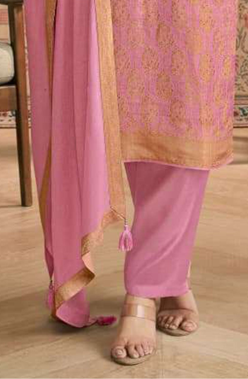 Full outfit styling with pant bottom design
