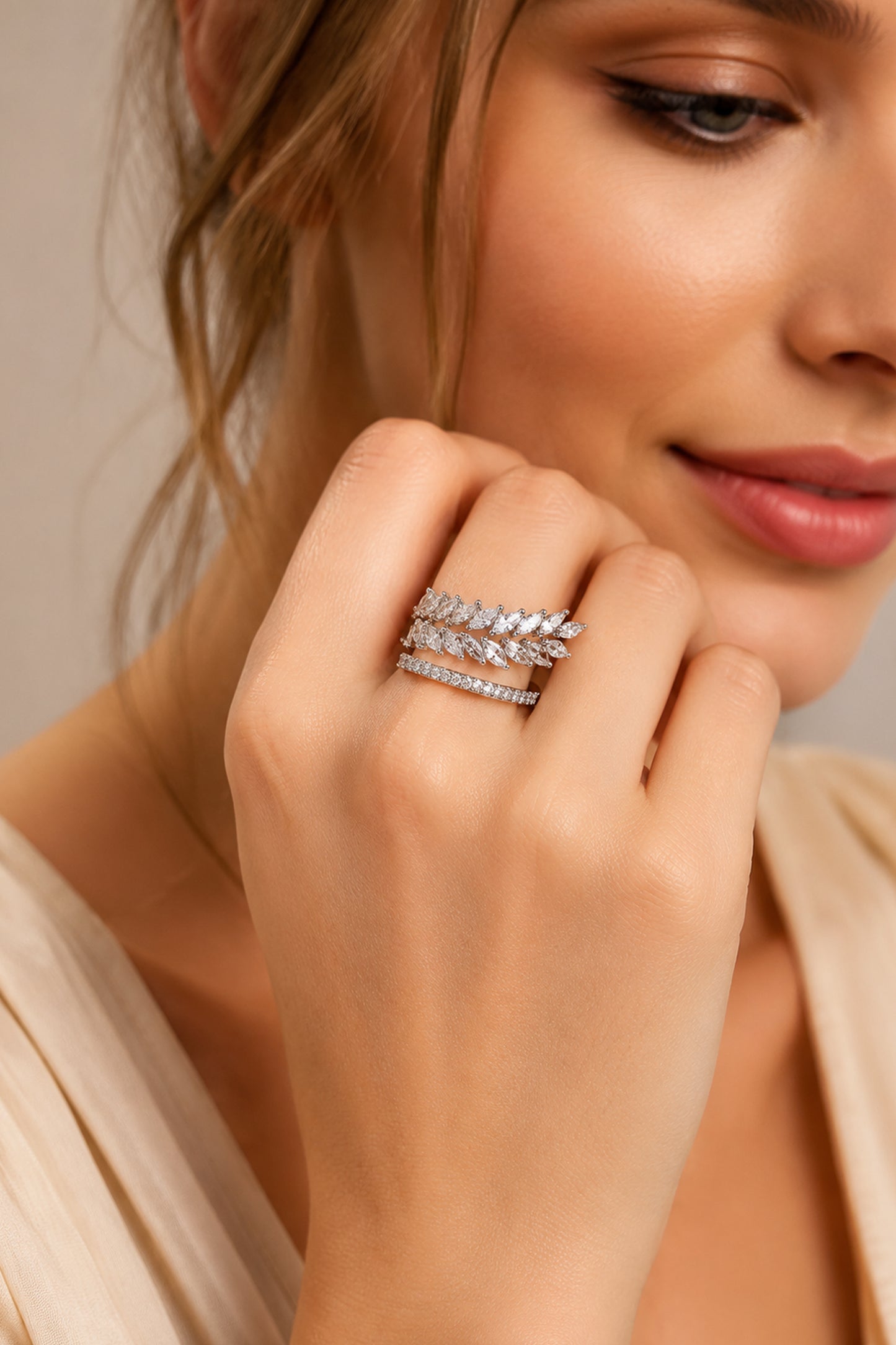 silver tone adjustable fashion ring close up view