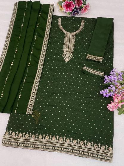 Palazzo pants outfit for engagement party look