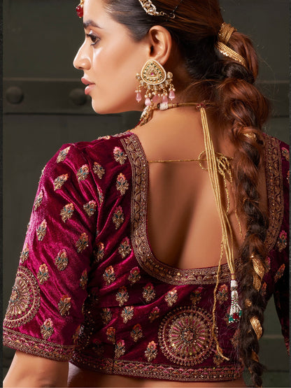 close detail of jarkan work on lehenga border