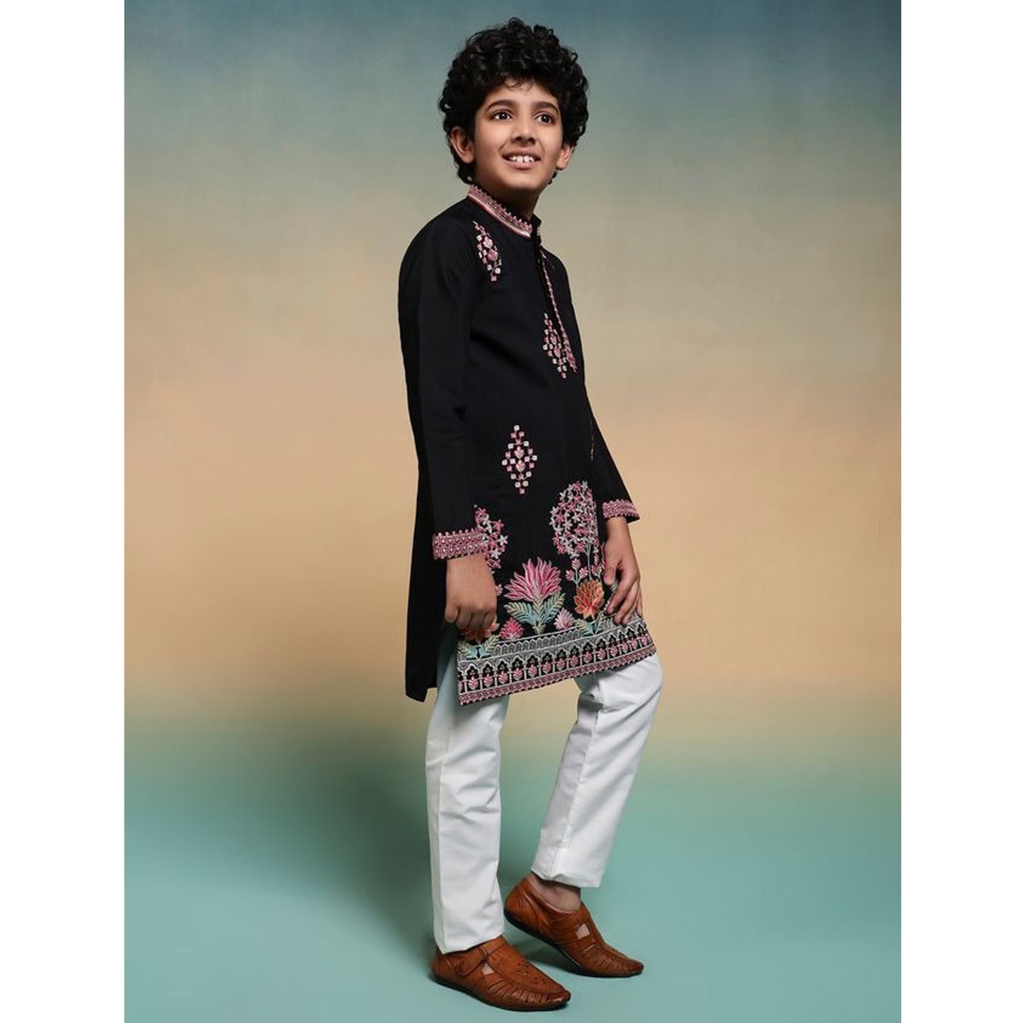 embroidered neckline detail kurta for mens design
