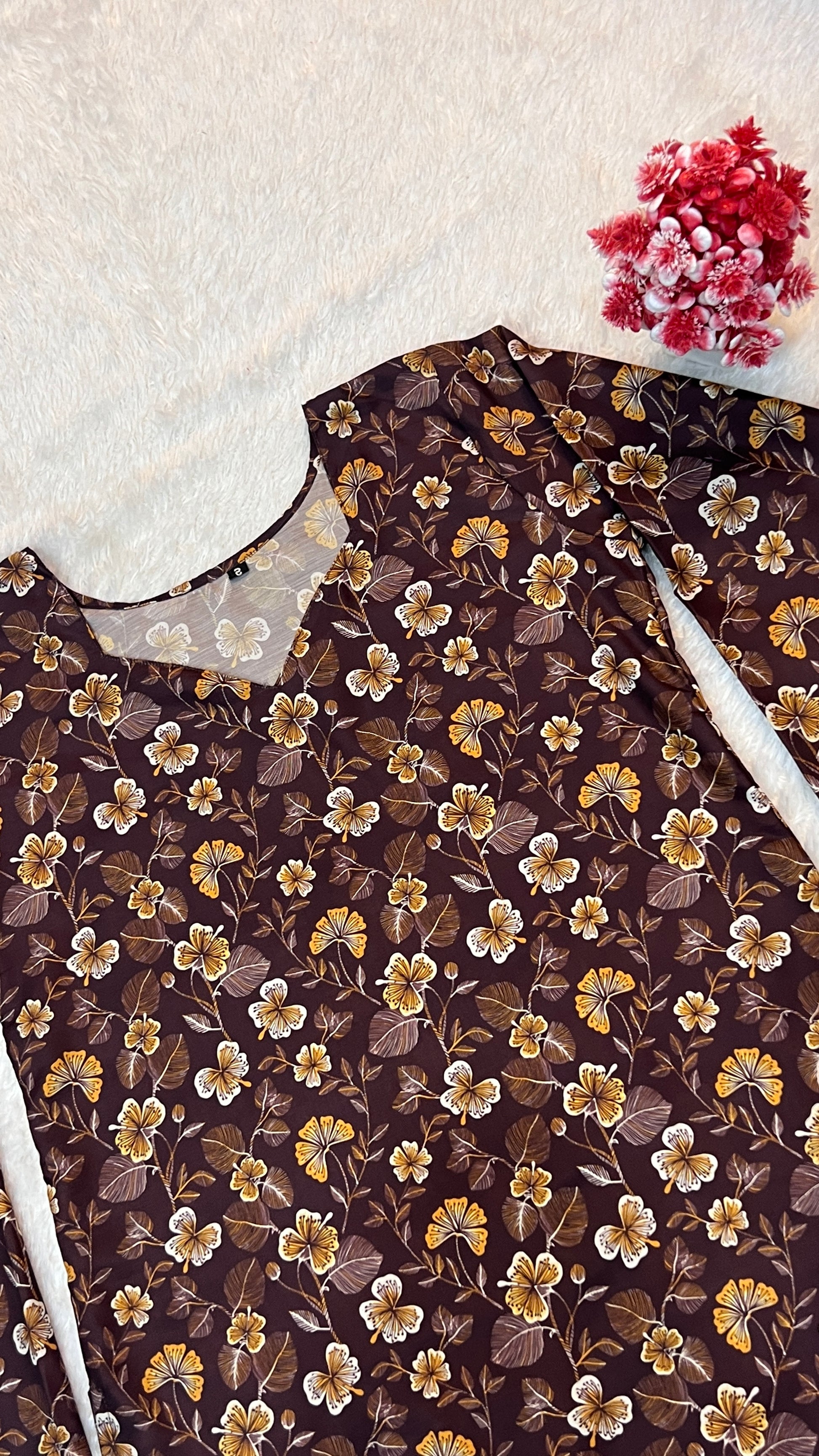 fabric texture detail maslin silk wine top