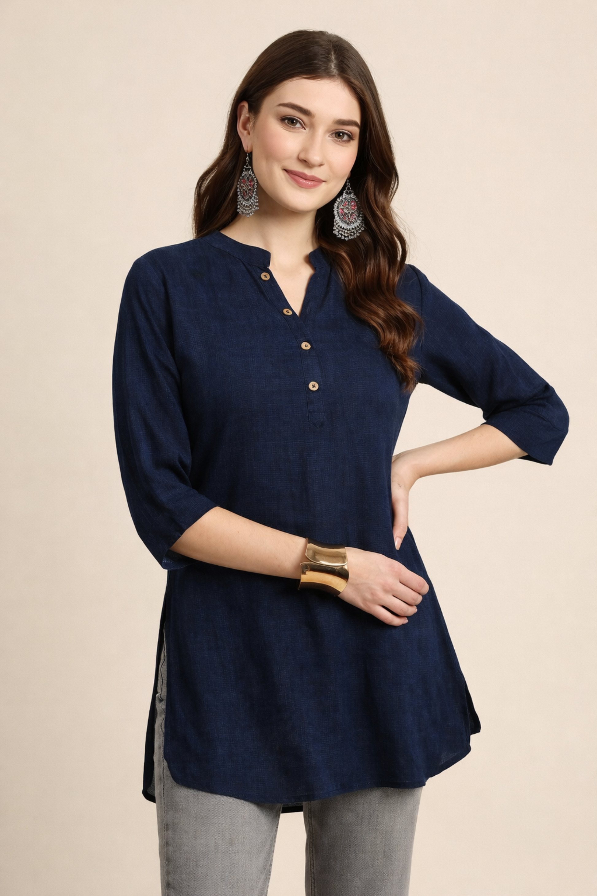 everyday styling with long tunic tops to wear with leggings