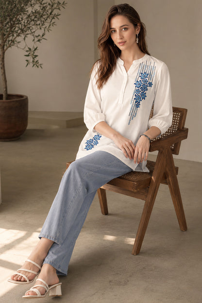White embroidered tunic for regular casual styling