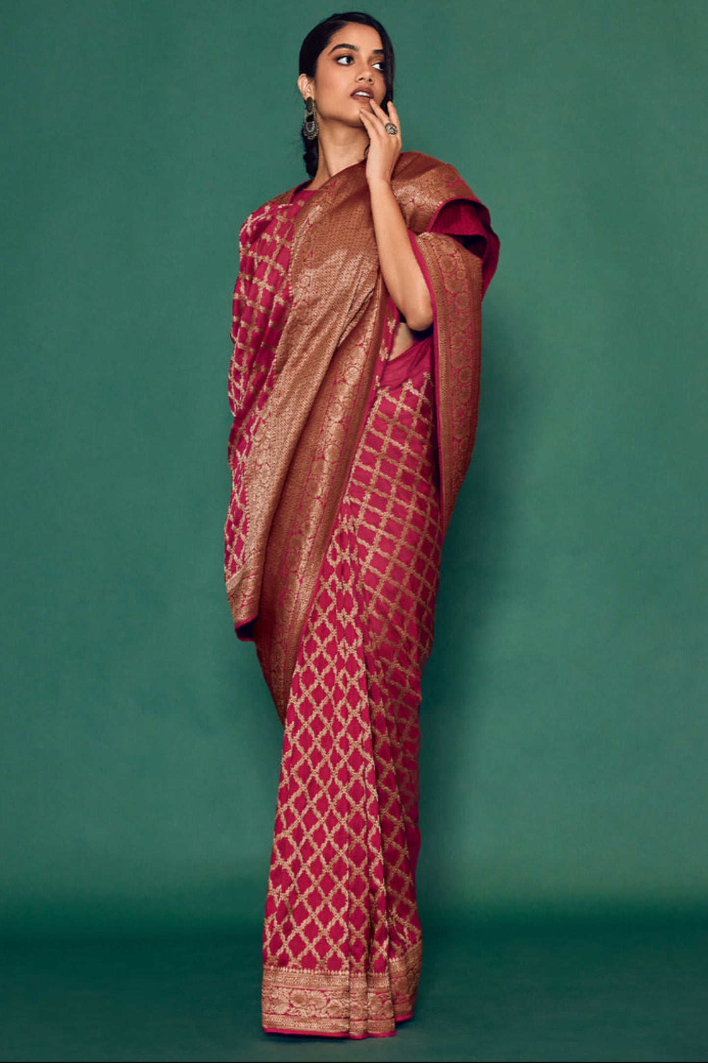 Pink Saree reflects softness and charm – perfect for graceful day functions.
