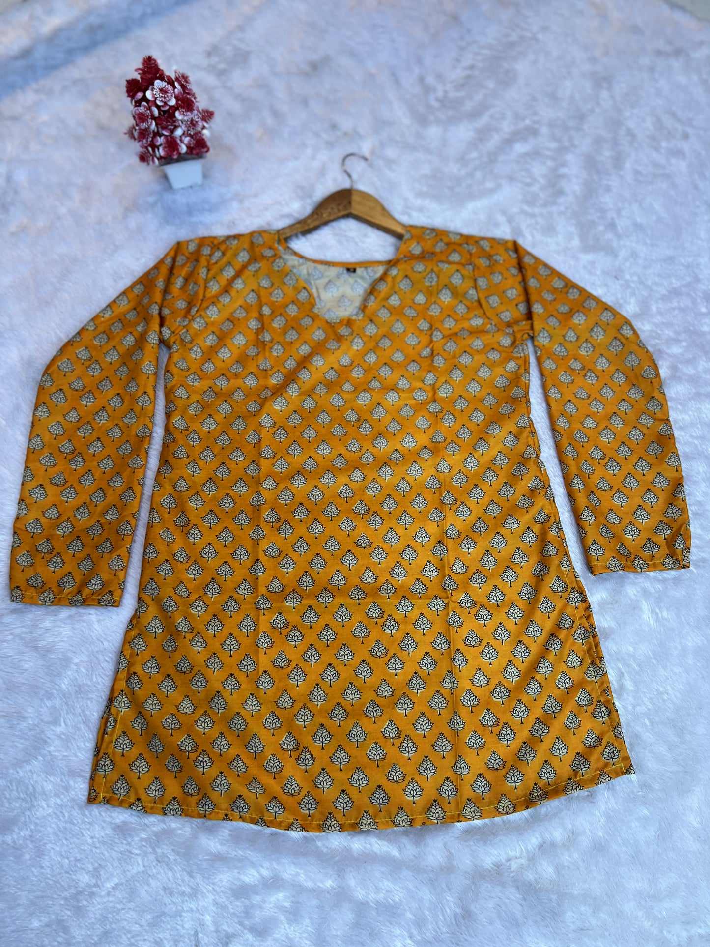 Yellow top outfit for brunch or daytime outing