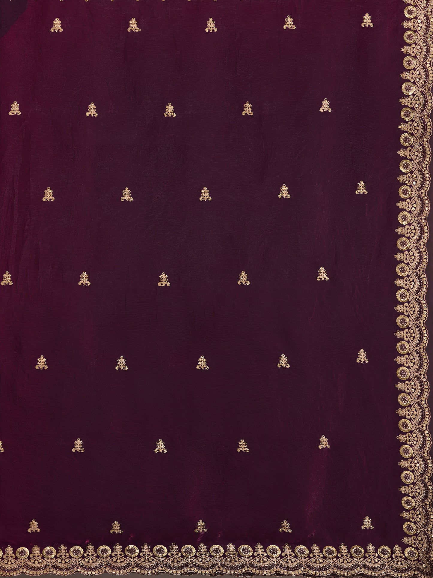 Sillk saree with Heavy Zari And Embroidery border work